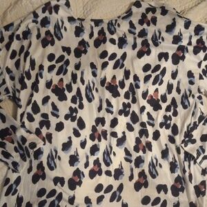 SHEIN Cream and Black Short Sleeve Blouse
